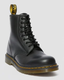 Dr. Martens Accessories|Laces*55 Inch Round Shoe Laces (8-10 Eye) in Black Black — Polyester