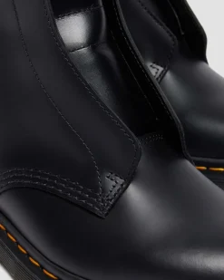 Dr. Martens Last Chance Styles|Last Chance Styles*1460 LACELESS in BLACK