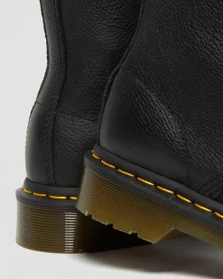Dr. Martens Originals|New And Featured*1460 Pascal Virginia leather boots in Black Black — Virginia