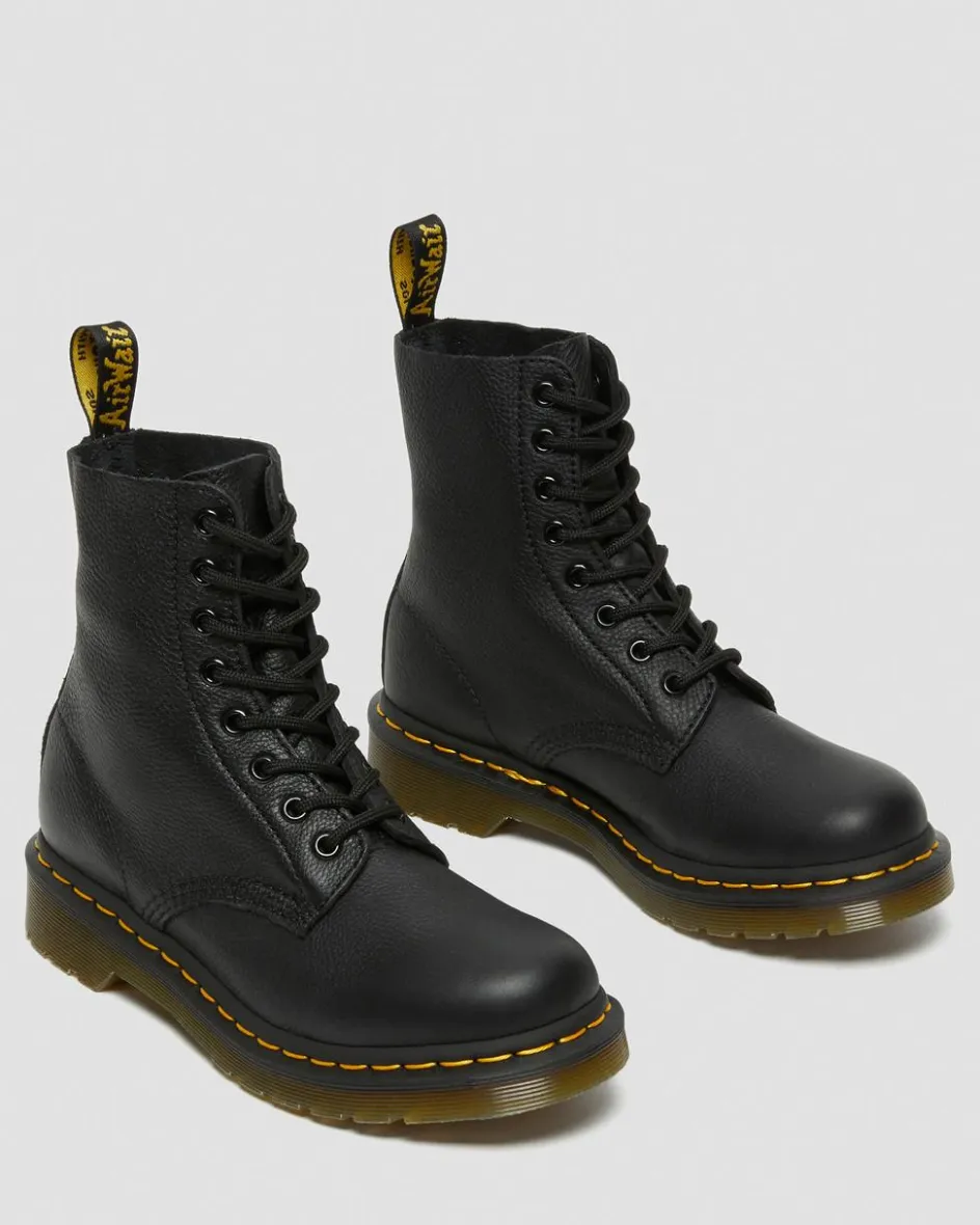 Dr. Martens Originals|New And Featured*1460 Pascal Virginia leather boots in Black Black — Virginia