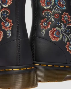 Dr. Martens Last Chance Styles*1460 VONDA TF in Black Black — Genix Nappa