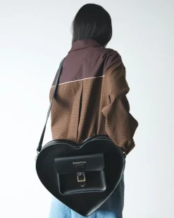 Dr. Martens Last Chance Styles|Last Chance Styles*Large Heart Backpack in Black Black — Kiev & Smooth